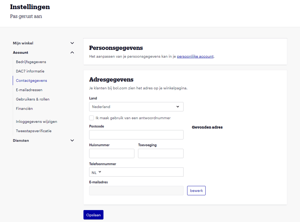 Scherm met een online formulier waarin een gebruiker contactgegevens invult, zoals naam, e-mailadres en telefoonnummer.
