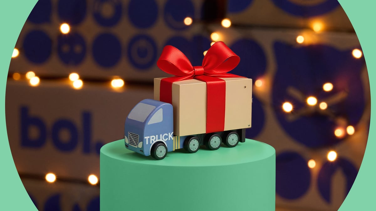 Toy truck