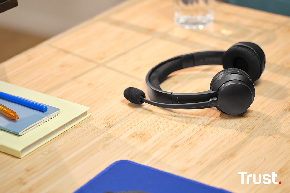 Comfortable, distraction-free working: the new Ayda Wireless ENC Headset image