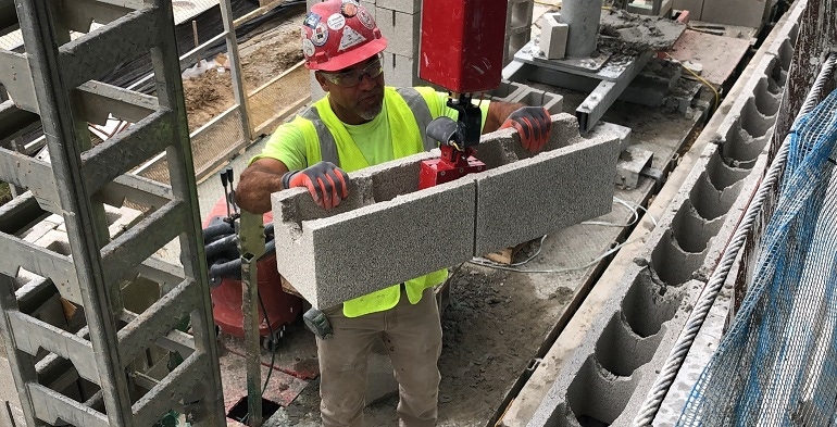 WOC-360-Mule4-770.jpg WOC-360-Mule4-770.jpg