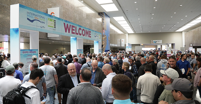 Attendees line up to get onto the PSP/Deck Expo show floor