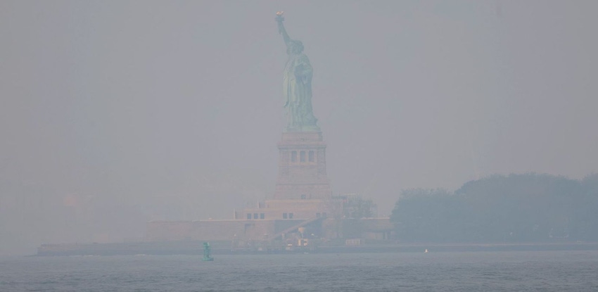 Smoggy Statue of Liberty.jpeg