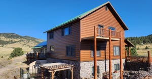 Guffey Colorado remodeled home with steel log siding from TruLog lead image