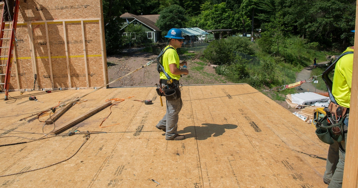 How to Prevent Construction Injuries and Deaths From Falls