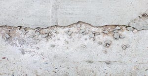 Concrete floor crack.jpg