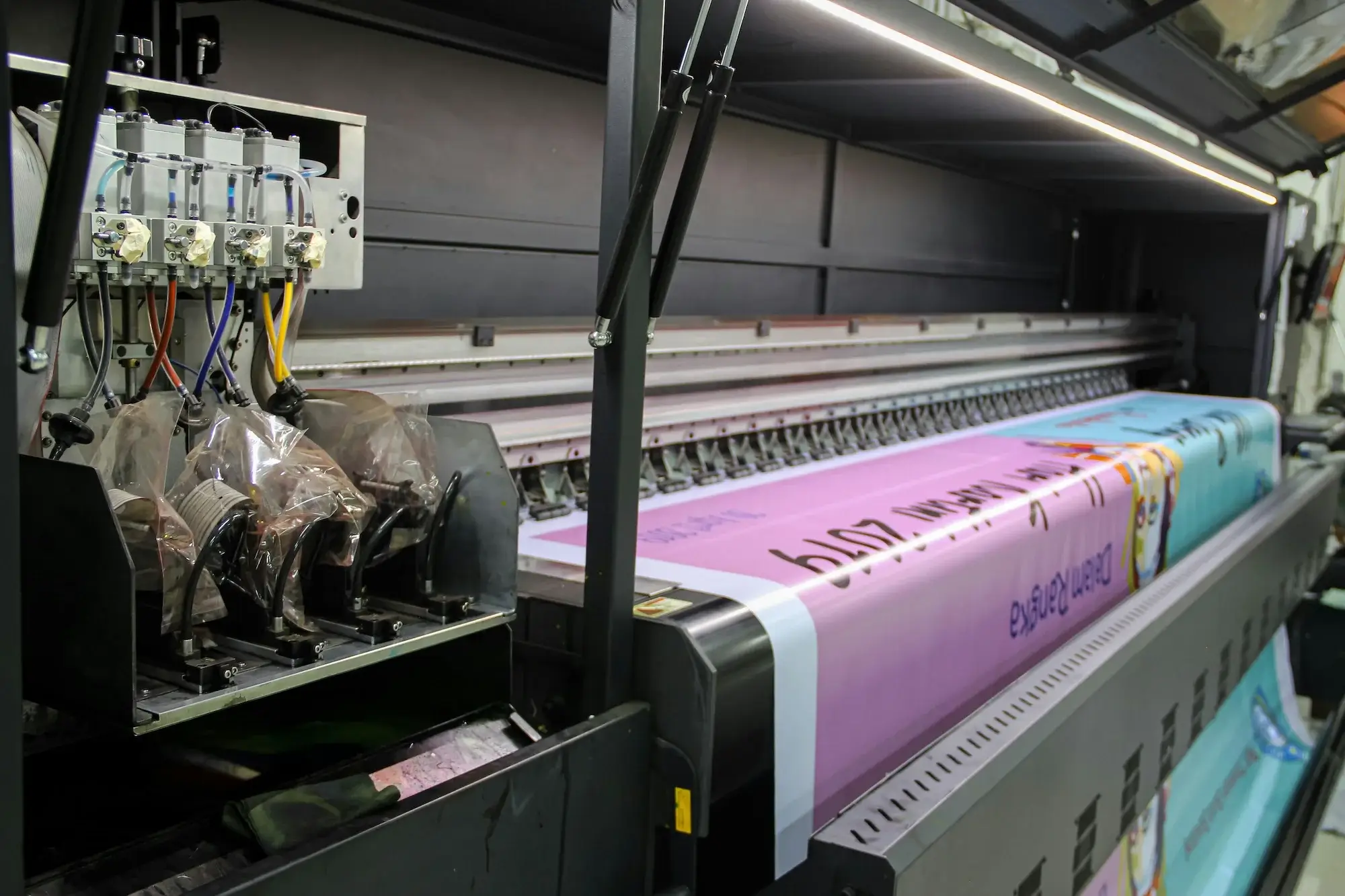 Commercial printer active in factory