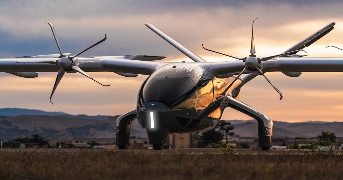 Air Taxi Takes First Test Flight in Abu Dhabi