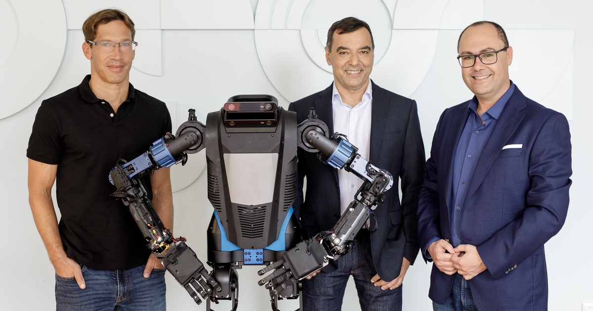 AI-Powered Humanoid Robot Startup Emerges from Stealth