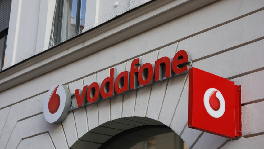 Image shows a Vodafone storefront in Munich Germany