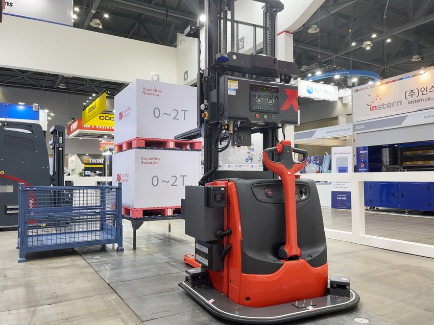 VisionNav showcased driverless forklifts at KoreaMAT