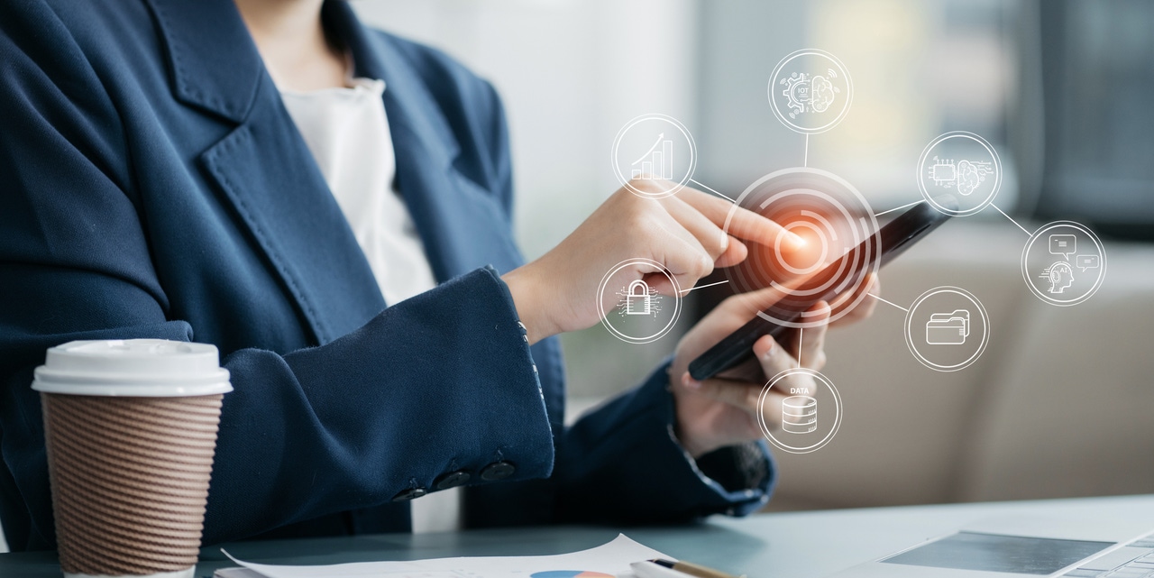 IoT and AI at the edge on a smartphone IoT and AI at the edge on a smartphone