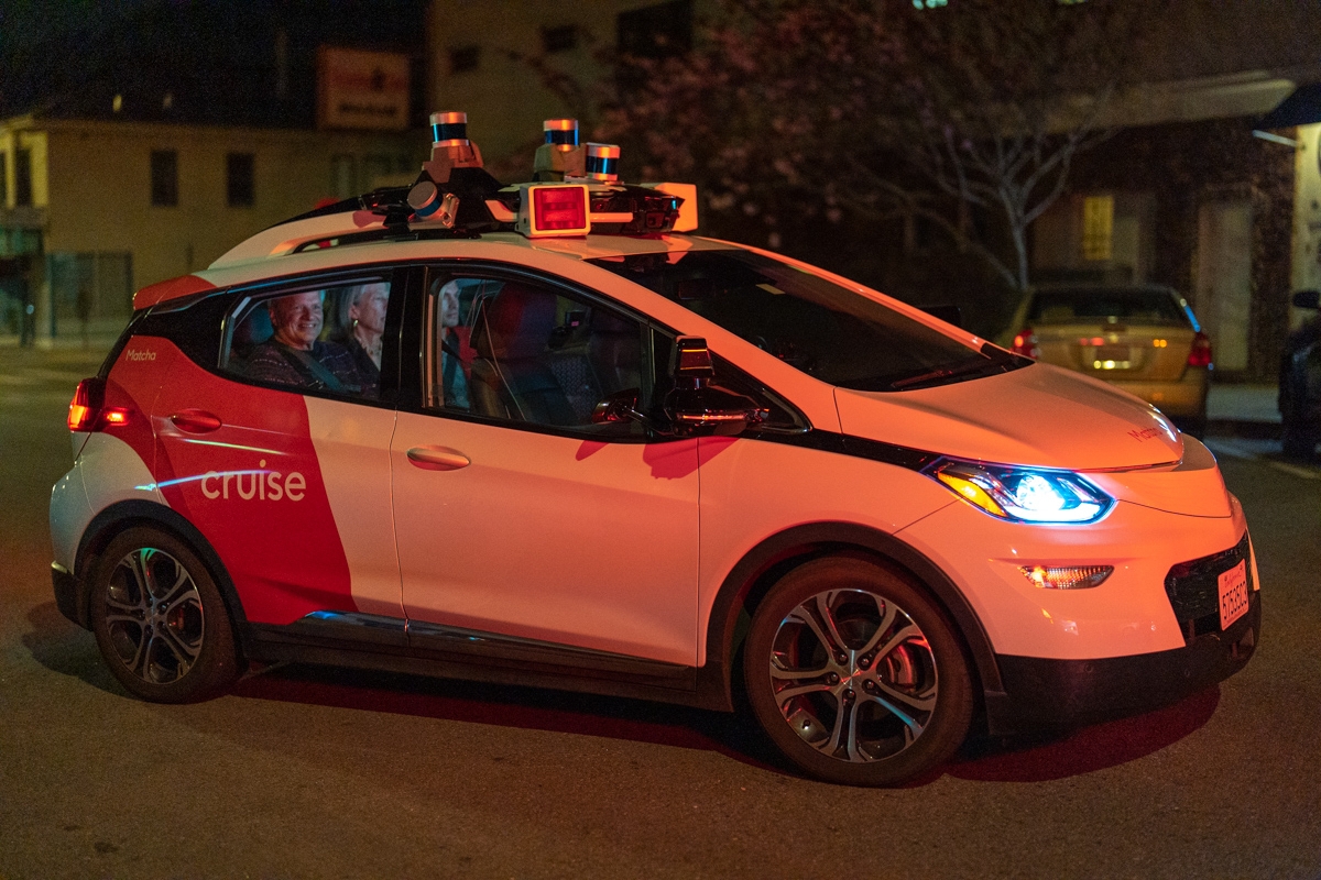 Self Driving Taxis Starting to Roll in Dallas Houston