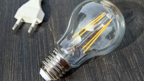 Picture of a clear lightbulb Picture of a clear lightbulb