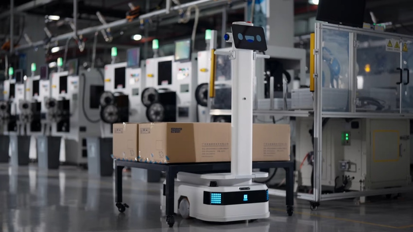 Pudu's T300 robot carrying boxes at a warehouse