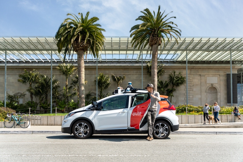A self-driving General Motors Cruise robotaxi in San Francisco.