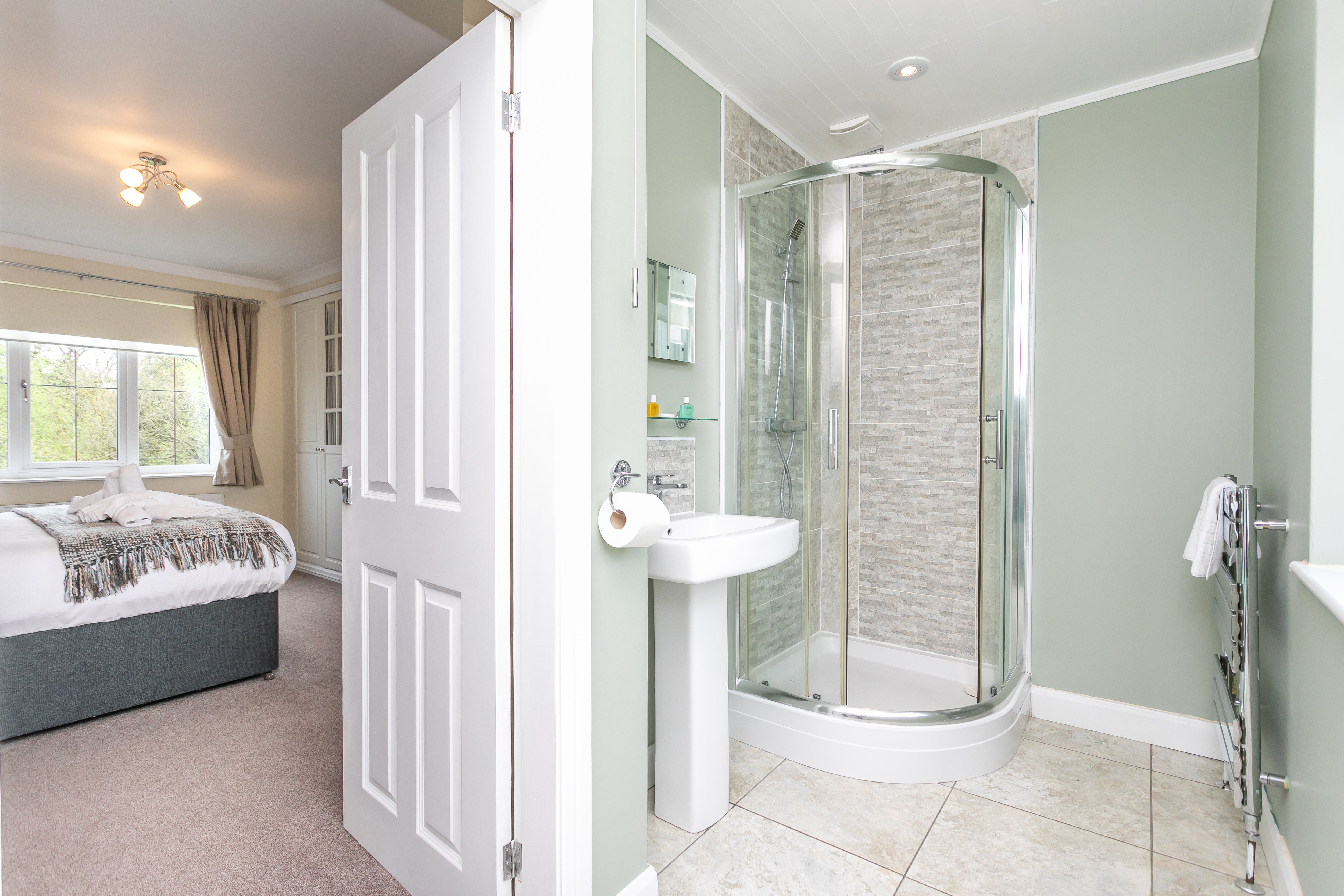 Bowland Fell Cottage bathroom