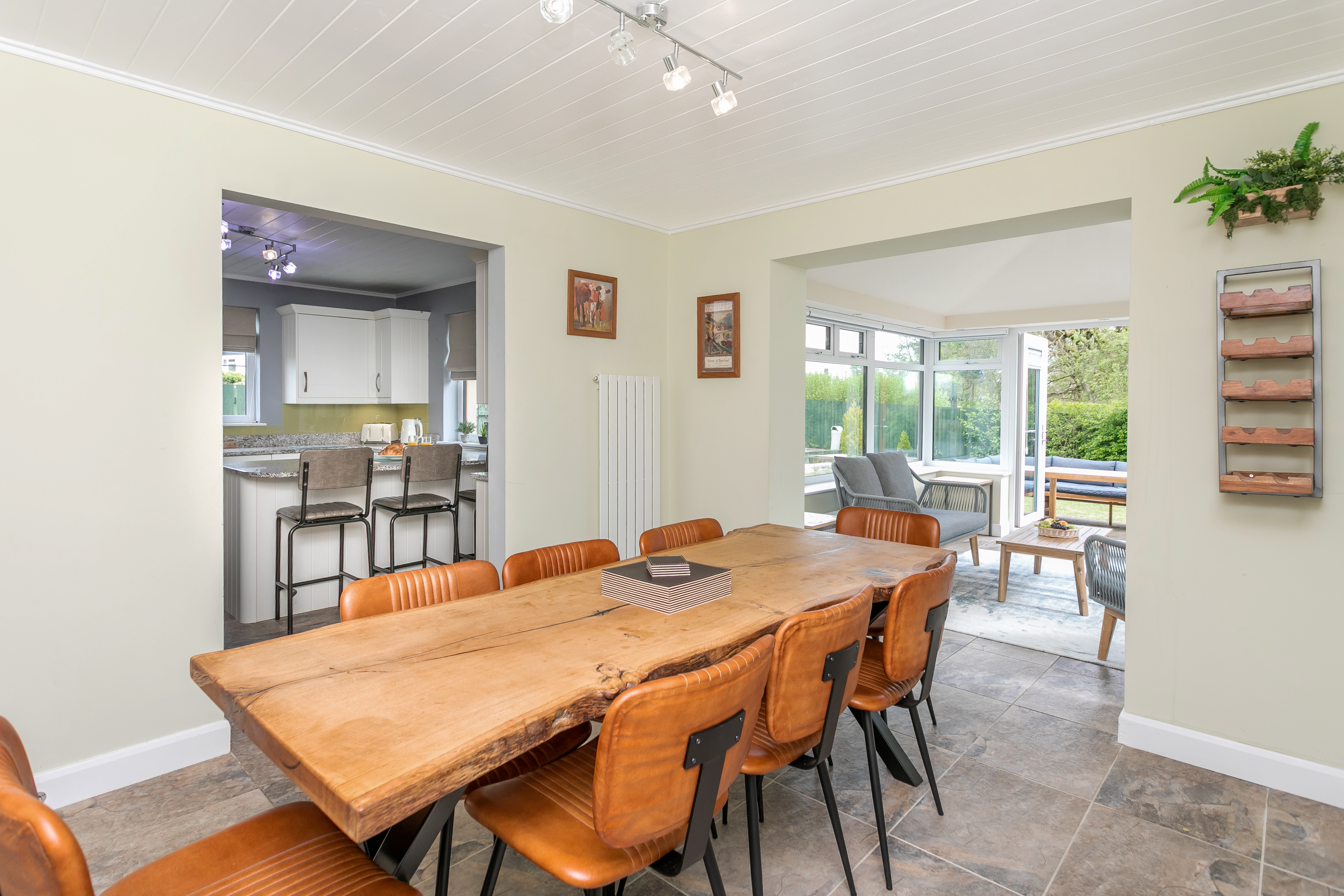 Bowland Fell Cottage dining area