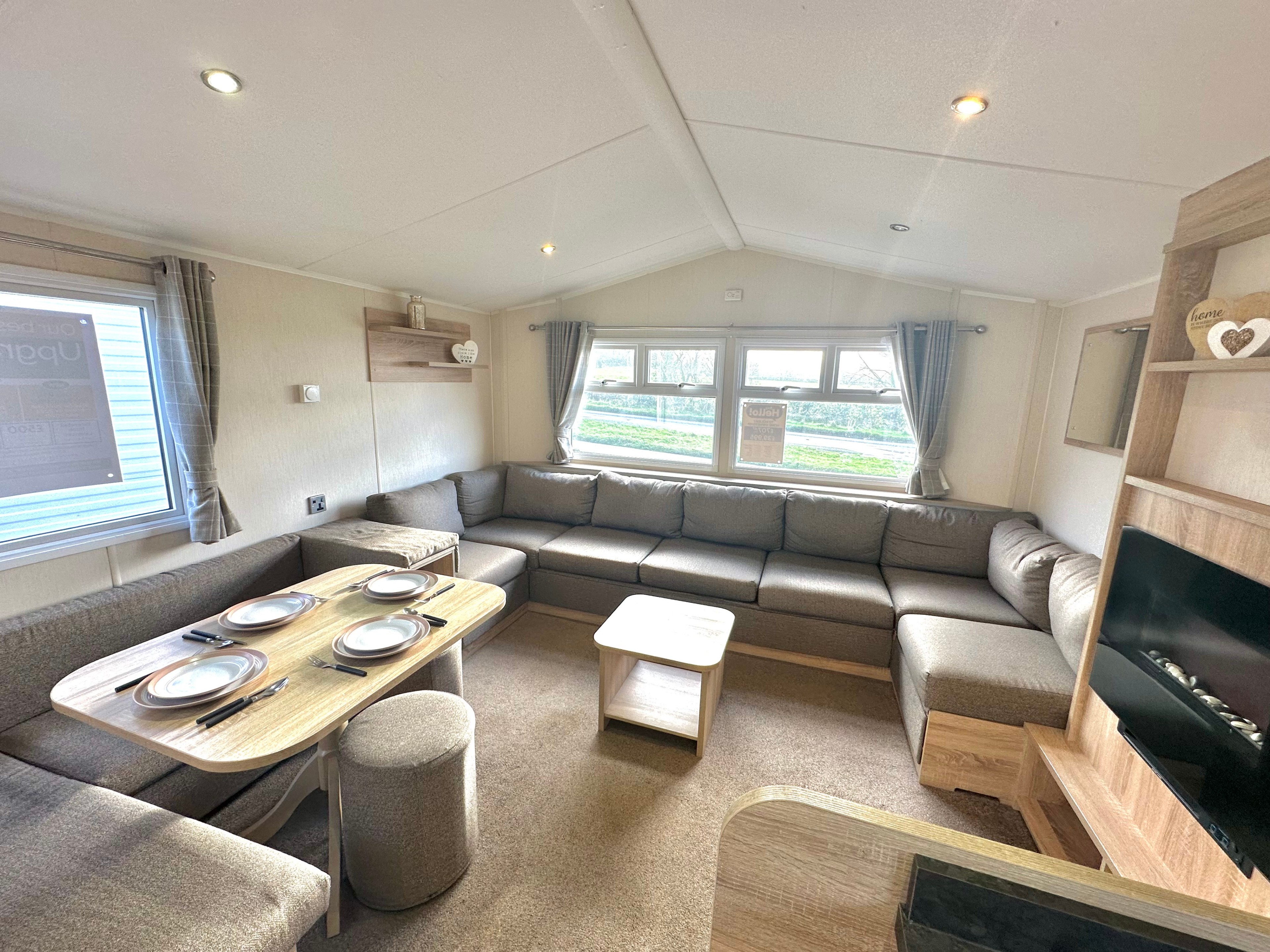 Willerby Lymington 2018 For Sale at Tarka Holiday Park, Devon