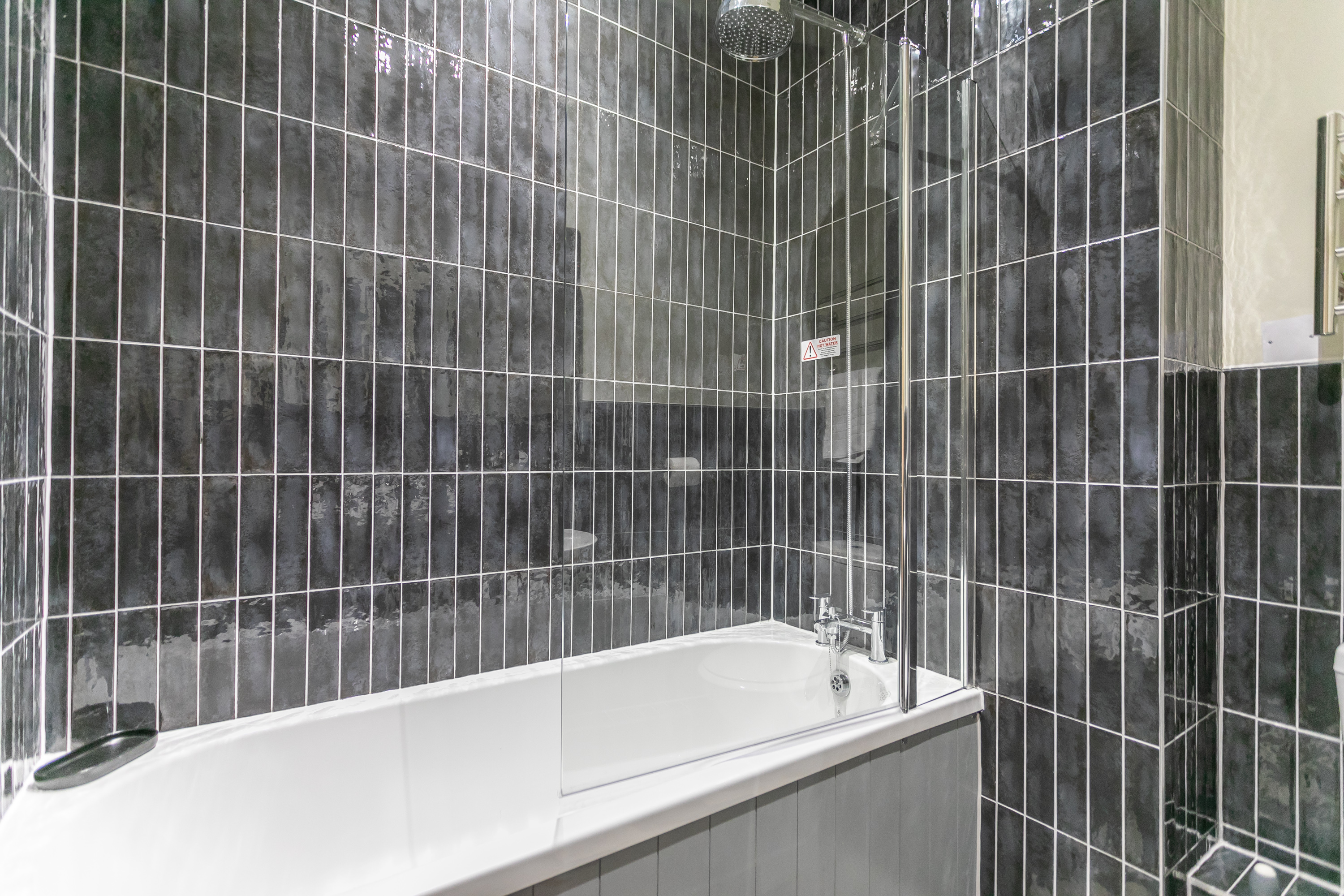 Malham apartment bathroom