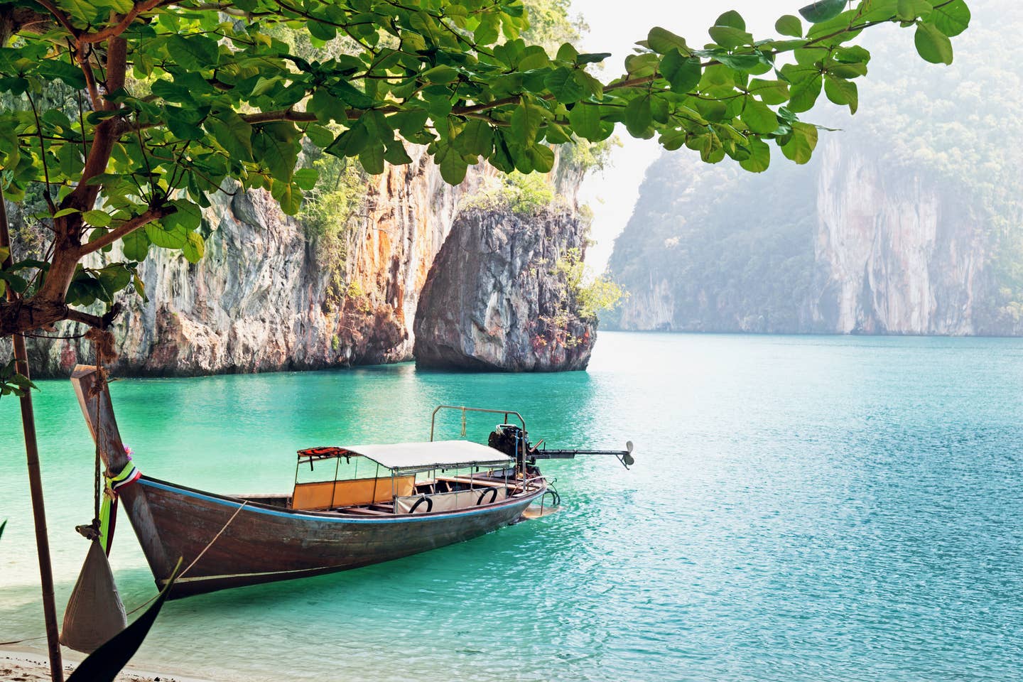 Bucht in Thailand mit Boot