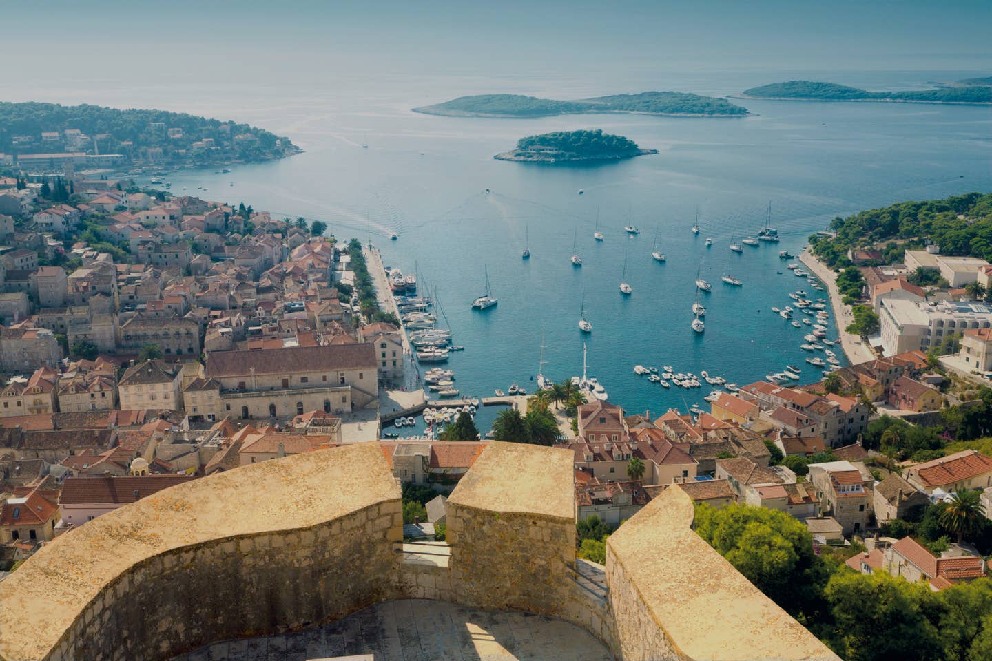 Vue de Hvar sur l'Adriatique croate