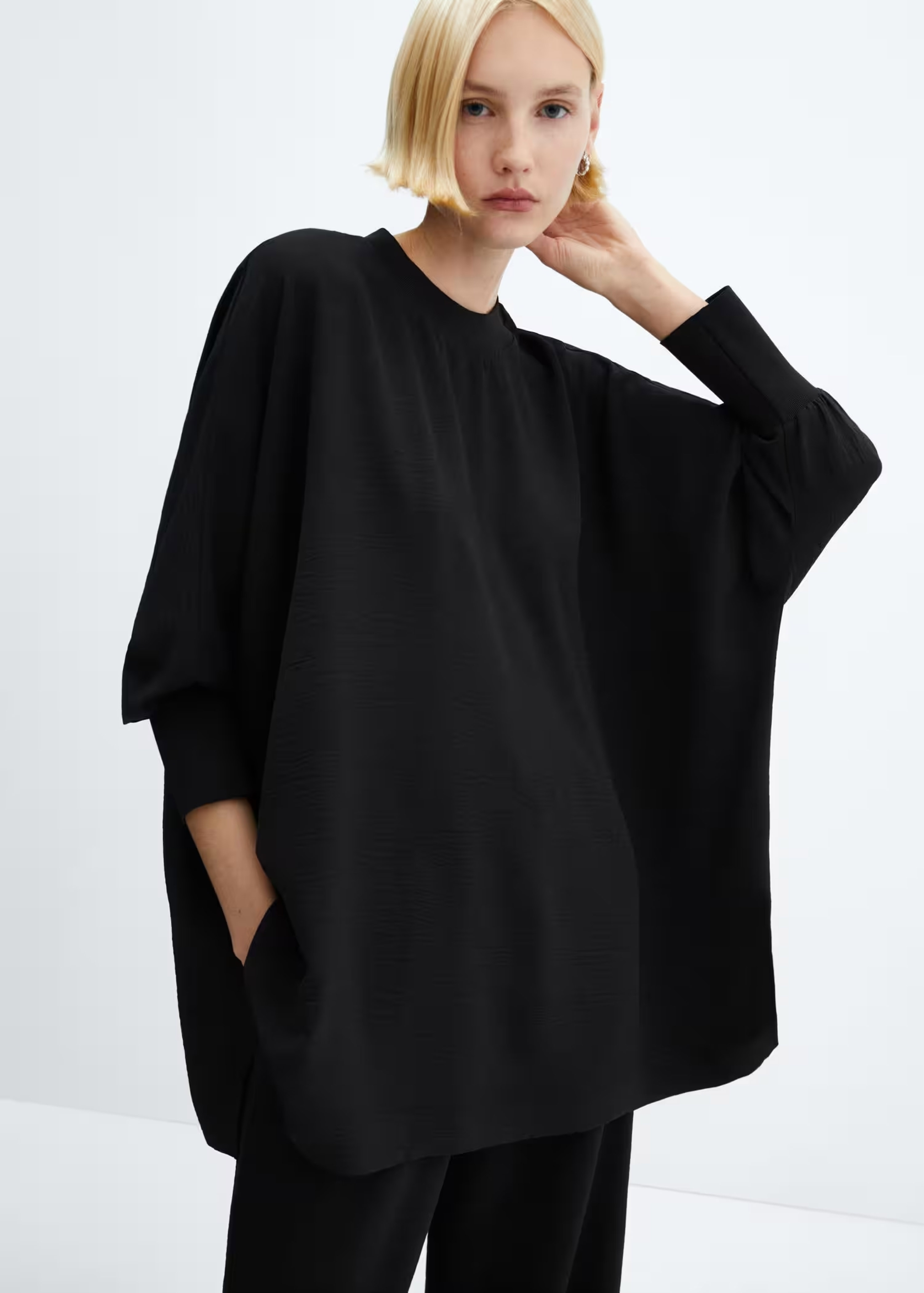 Over Ressed Style What is oversize style? 5 keys to wearing it | Discover by MANGO