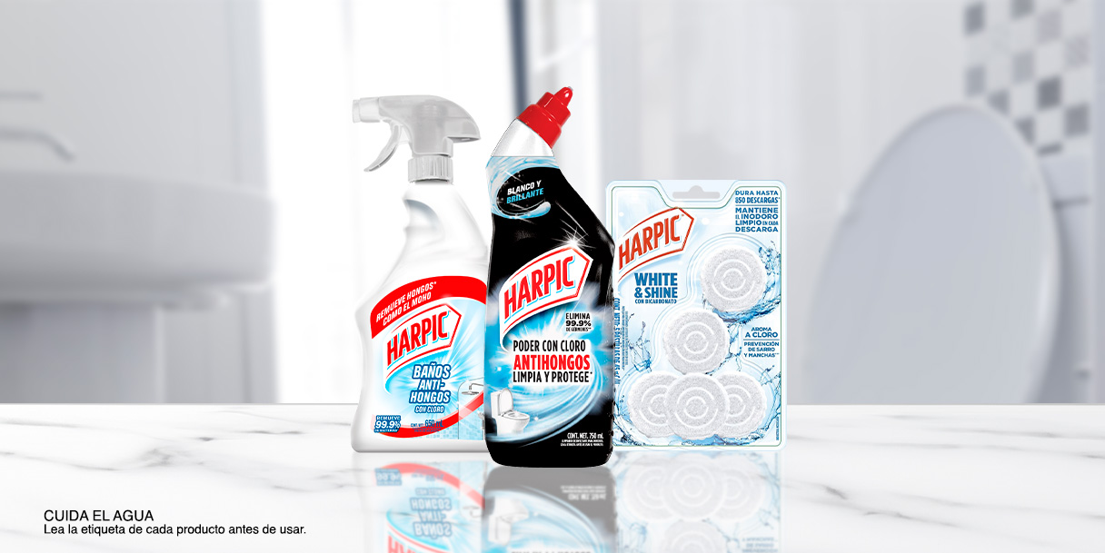 Baño moderno limpio