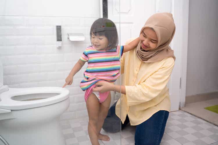 Girl, Mother, Toilet