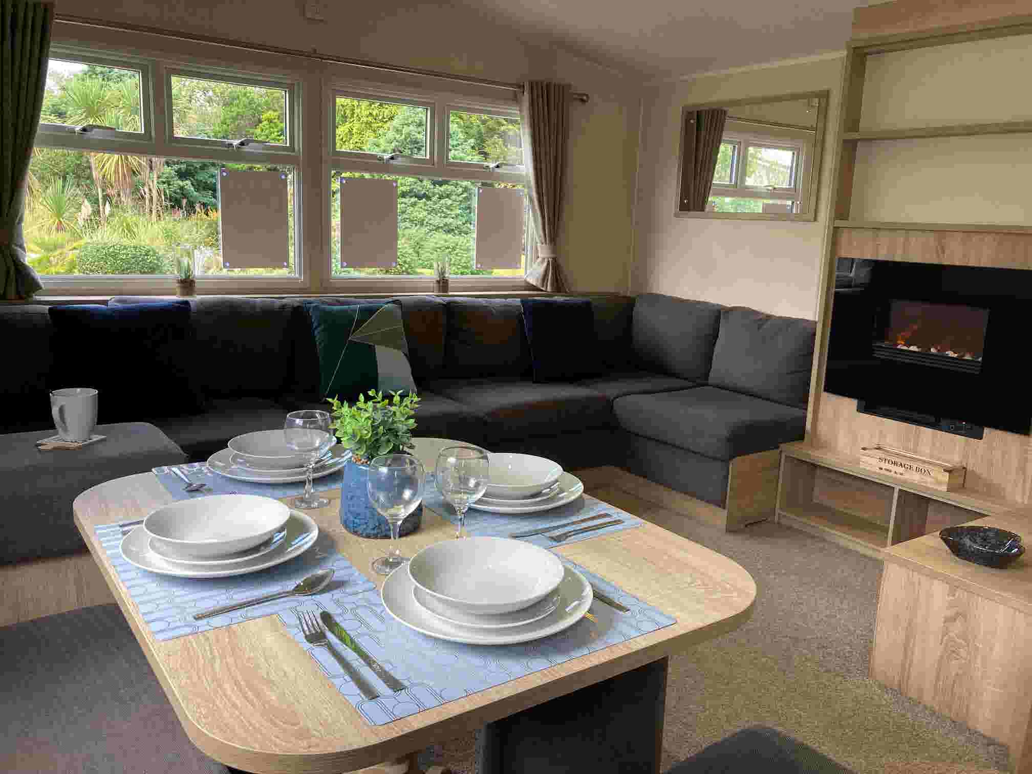 Willerby Lymington 2018 For Sale at Oyster Bay Holiday Park, Cornwall