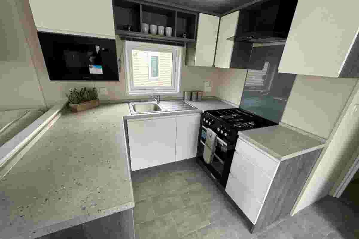 Contextual Image
