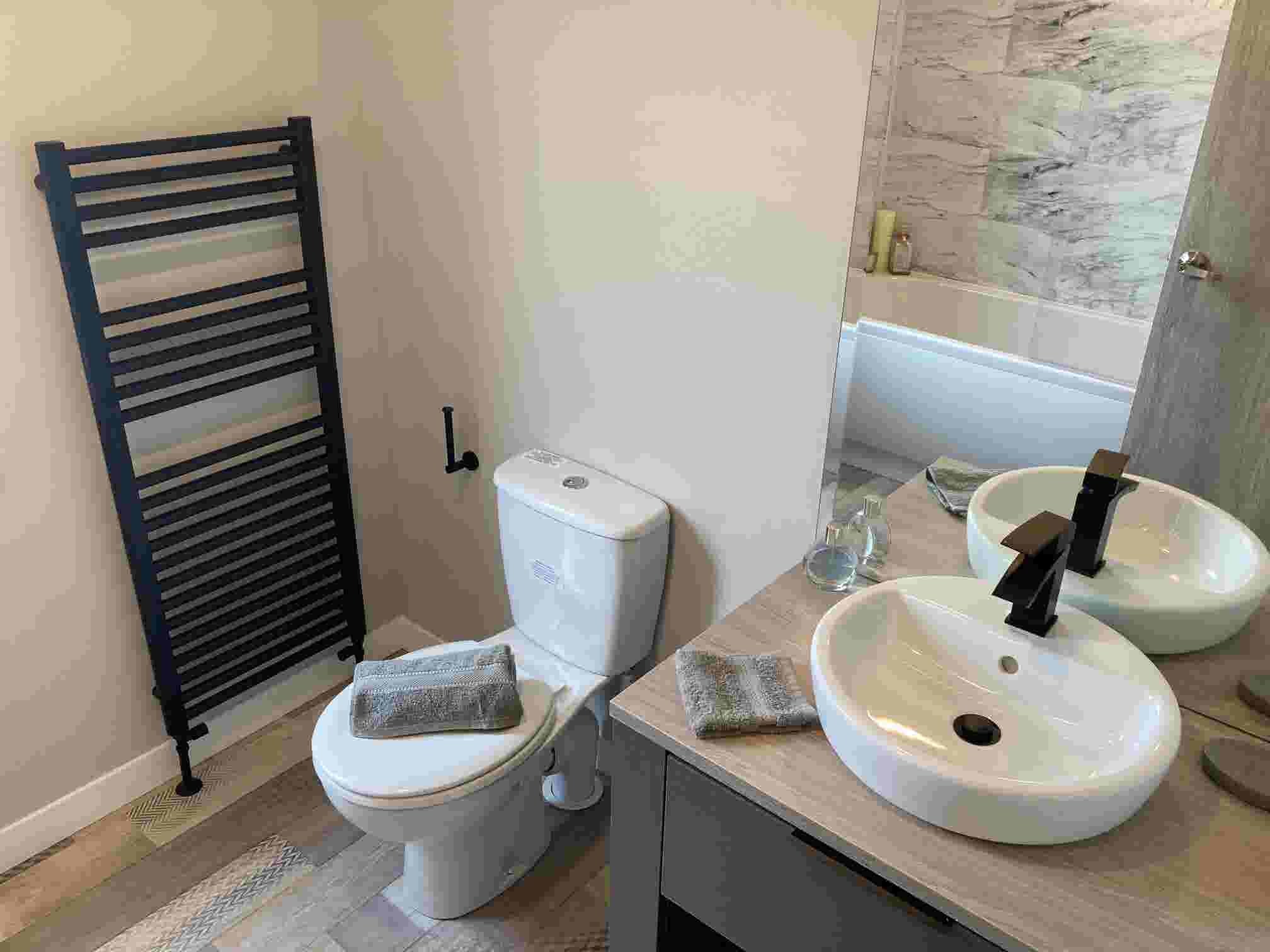 Contextual Image