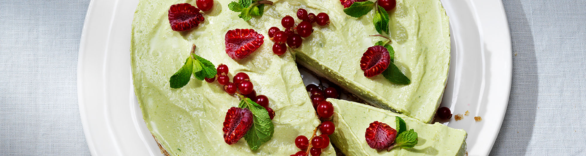 Söt Ärt-Cheesecake Med Rostad Kokos & Dadlar