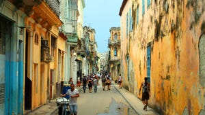 Cuba enters mobile internet age with 3G few can afford
