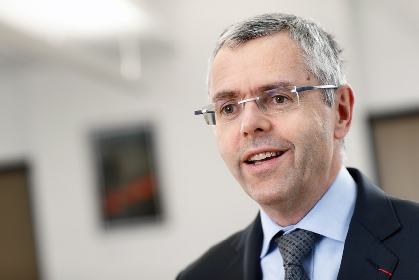 Altice to poach Alcatel-Lucent chief Michel Combes