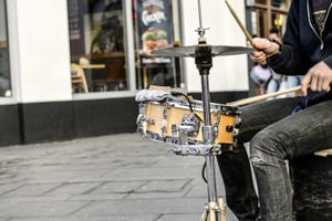 London welcomes buskers to the digital revolution