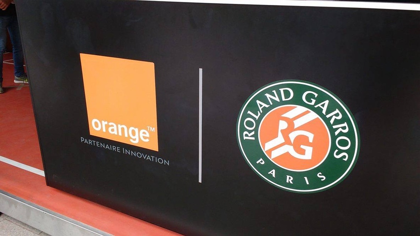 Orange backs network to attract customers rather than bells and whistles