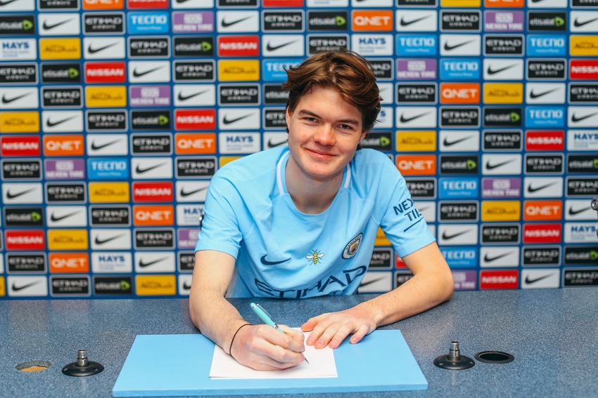 Man City sign eSports star – not something you see every day
