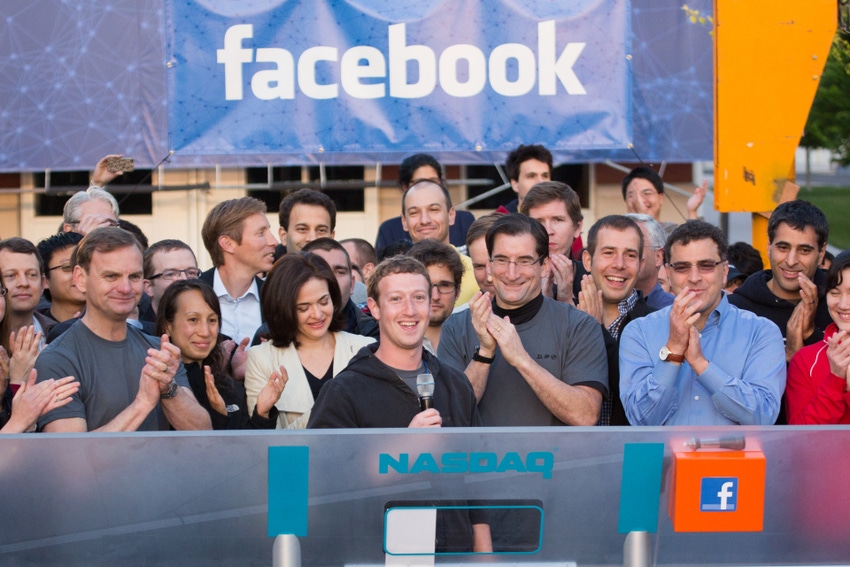 Mobile-first Facebook goes from strength to strength