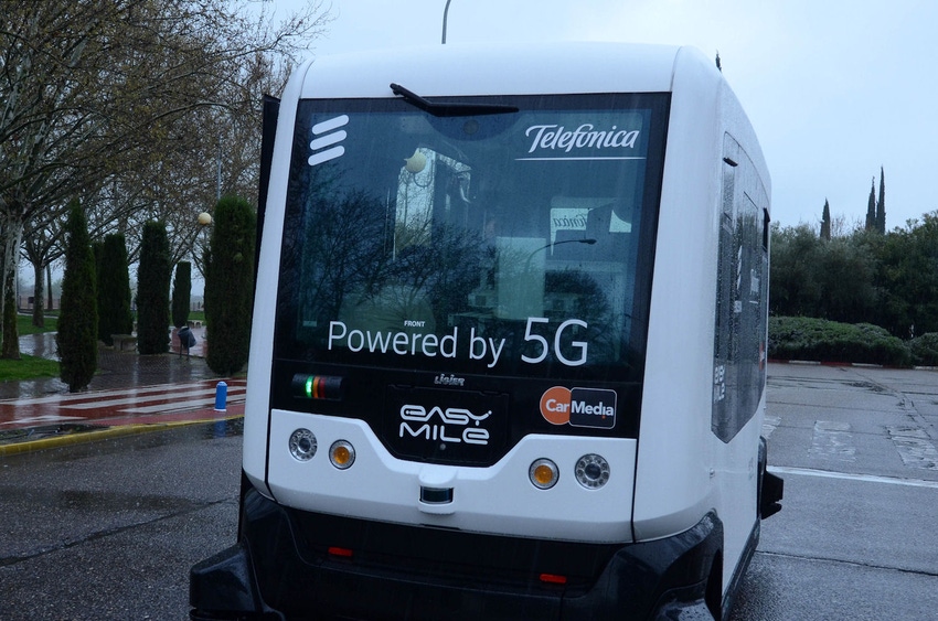 Telefónica and Ericsson demo simultaneous 5G driving and streaming