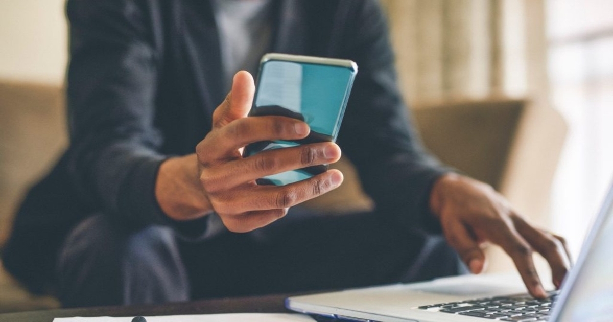 Smartphone usage and data connectivity