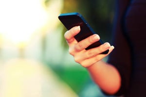 Mobile messaging best for customer and employee engagement - report