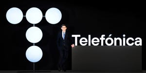 Telefónica looks to the future with the same leader and a retro logo