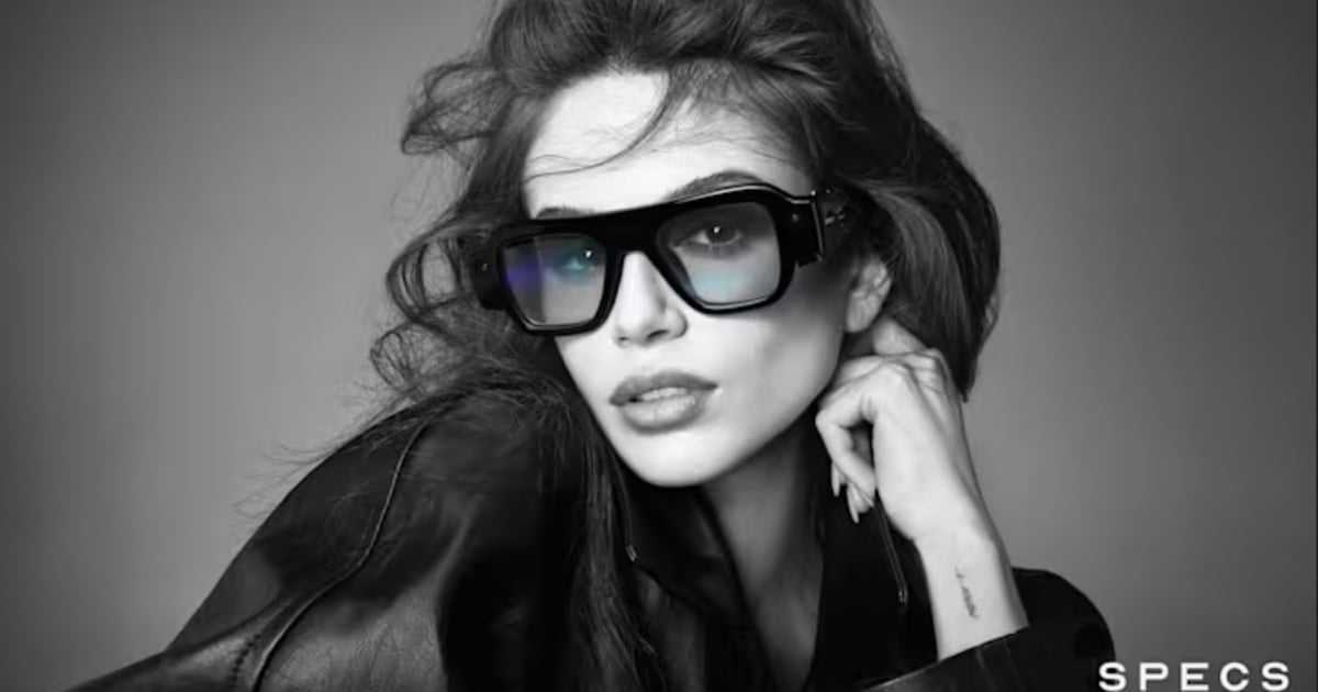 Snap unveils a pricey new pair of AR glasses