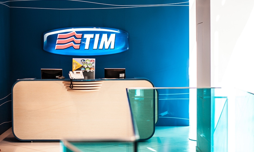 TIM considers assets sales as growth falters