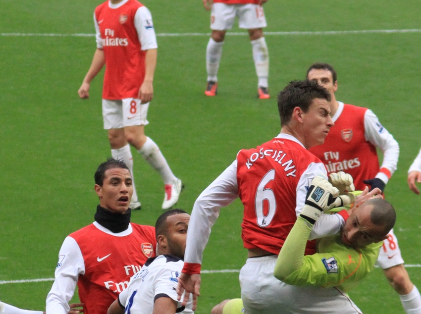 Huawei scores Arsenal partnership