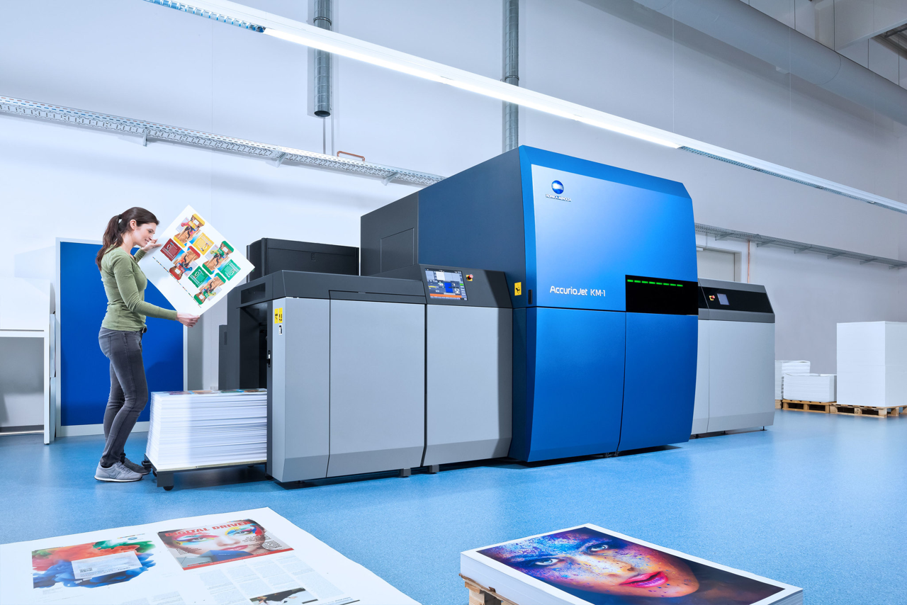 news-de-18740-der-innovation-verpflichtet-druckpartner-investiert-in-die-accuriojet-km1-von-konica-minolta-0-0.webp