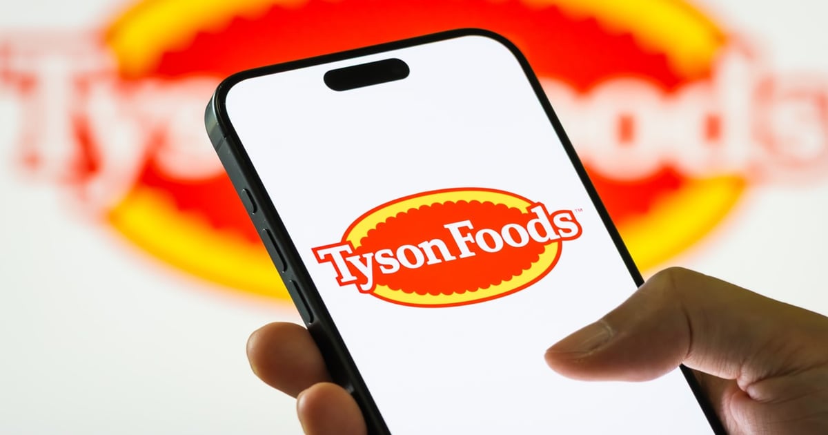 Schumer urges Rollins to block Tyson beef plant closure