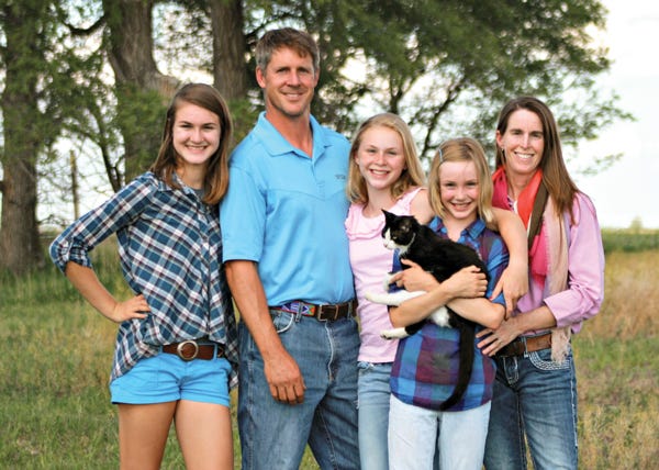 anne-family.jpg anne-family.jpg