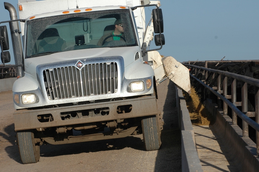 Feed truck