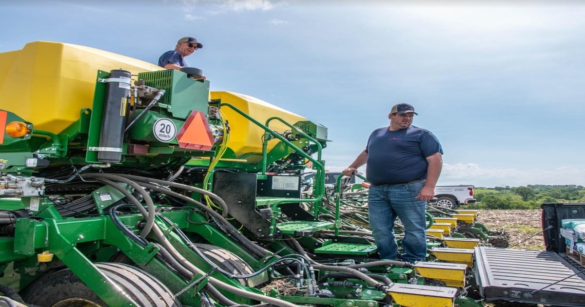 Stratovation Group and Farm Rescue team up to support emergency efforts for Midwest farmers
